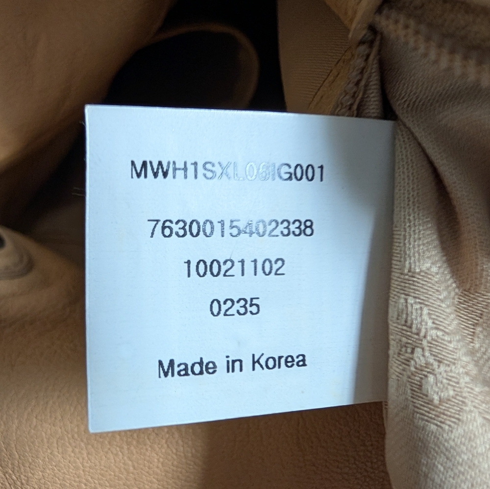 MCM Distressed Leather Shoulder Bag - Picture 14 of 16